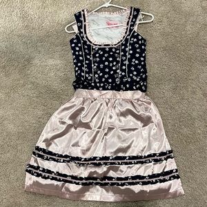 Dirndl size 36